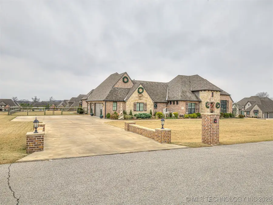8602 E 105th Street N, Owasso, OK 74055 - Image #2