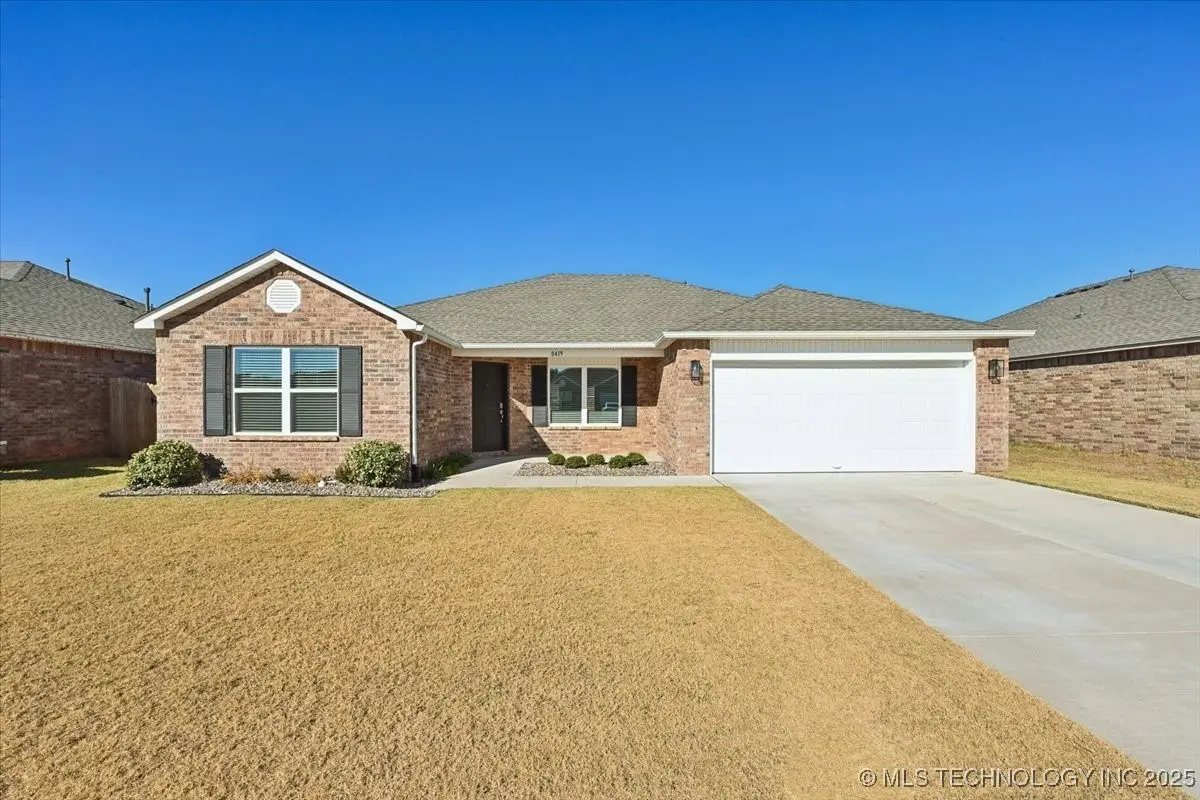 8419 E 162nd Place S, Bixby, OK 74008 - Image #1