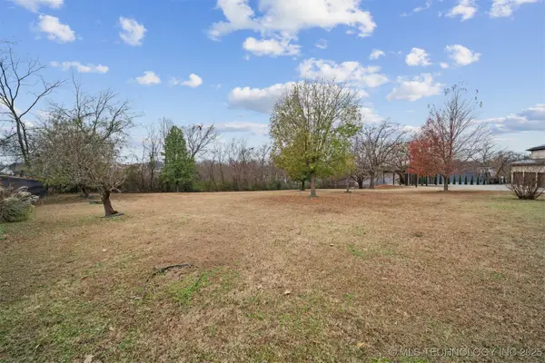 1218 W 108th Street S, Jenks, OK 74037