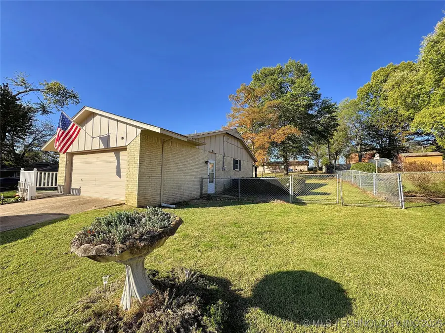 902 S Owens Avenue, Tahlequah, OK 74464 - Image #3