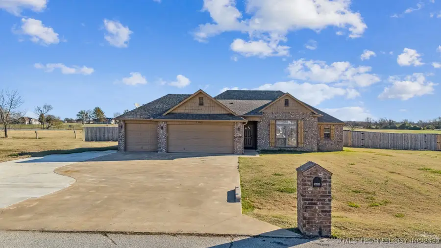 13677 Saddlebrooke Drive, Oologah, OK 74053 - Image #2