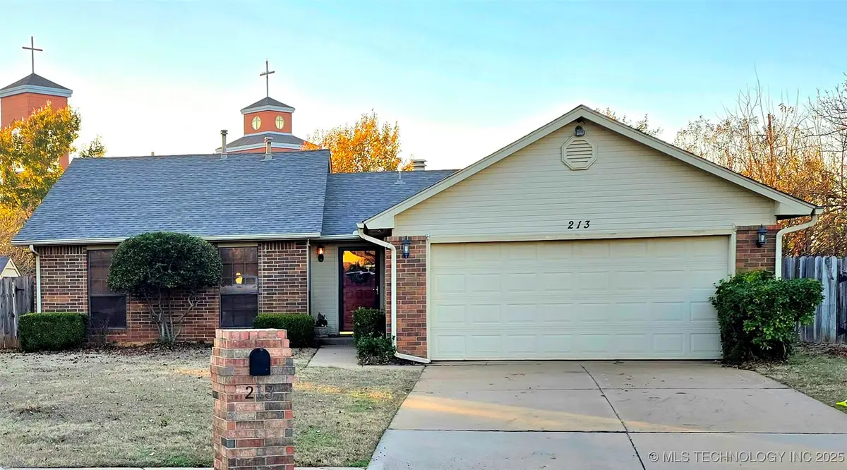 213 Taos, Edmond, OK 73003 - Image #1