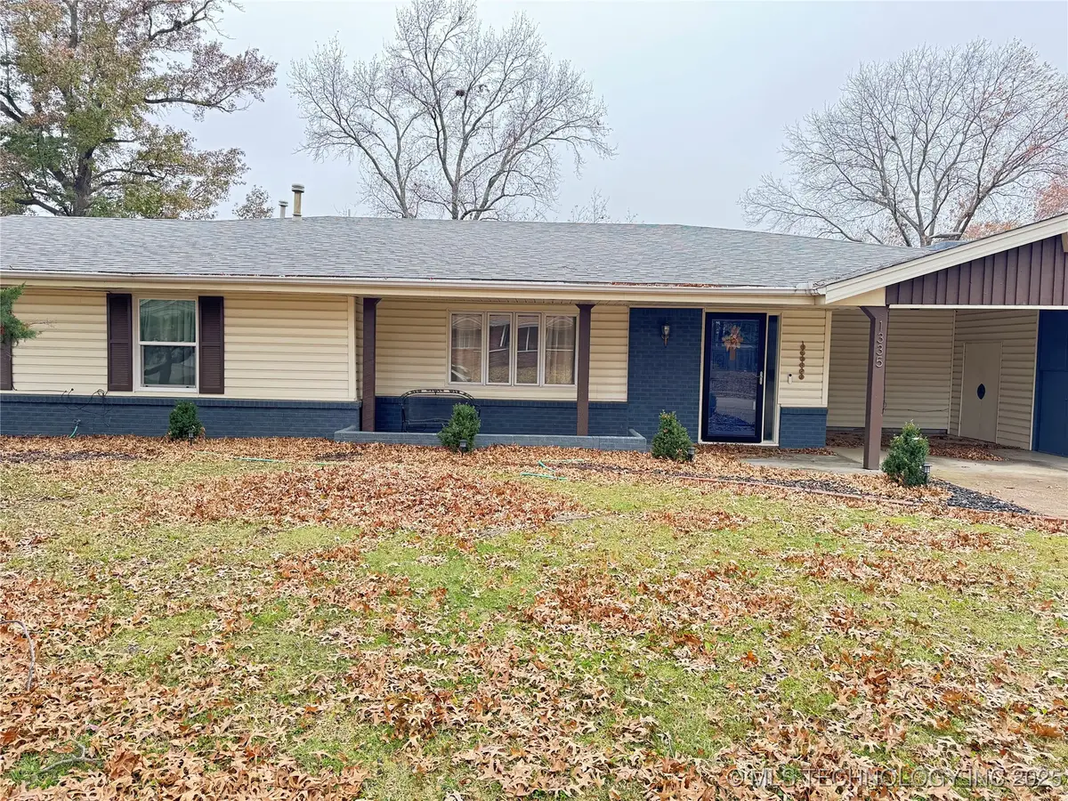 1335 N Mcfarland Place, Claremore, OK 74017 - Image #1