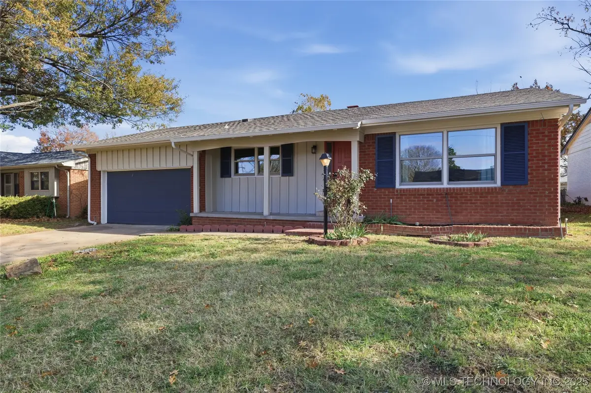 2903 S Hudson Avenue, Tulsa, OK 74114 - Image #1