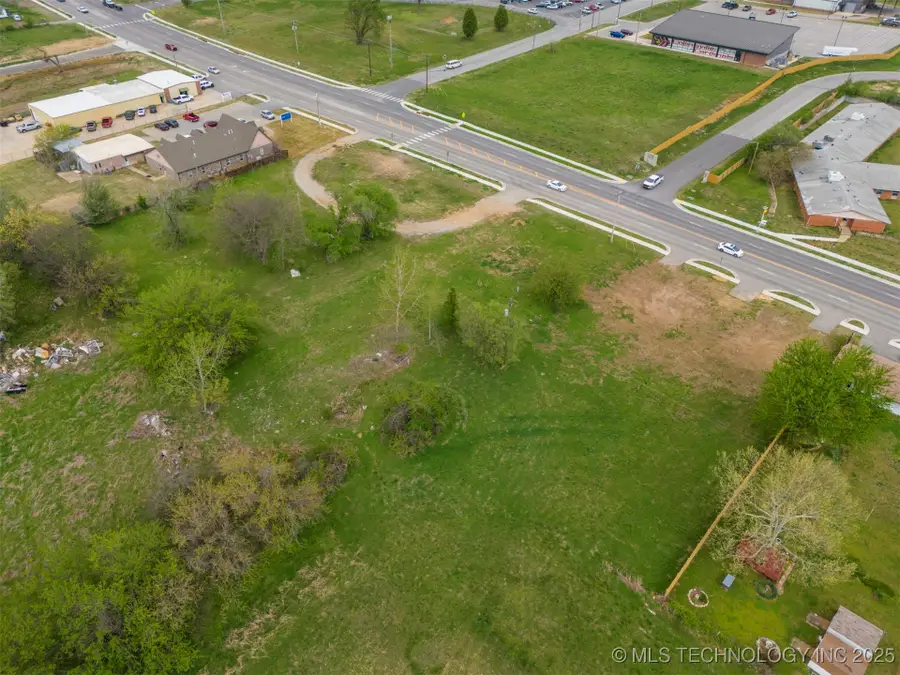 Broadway Street, Collinsville, OK 74021 - Image #2