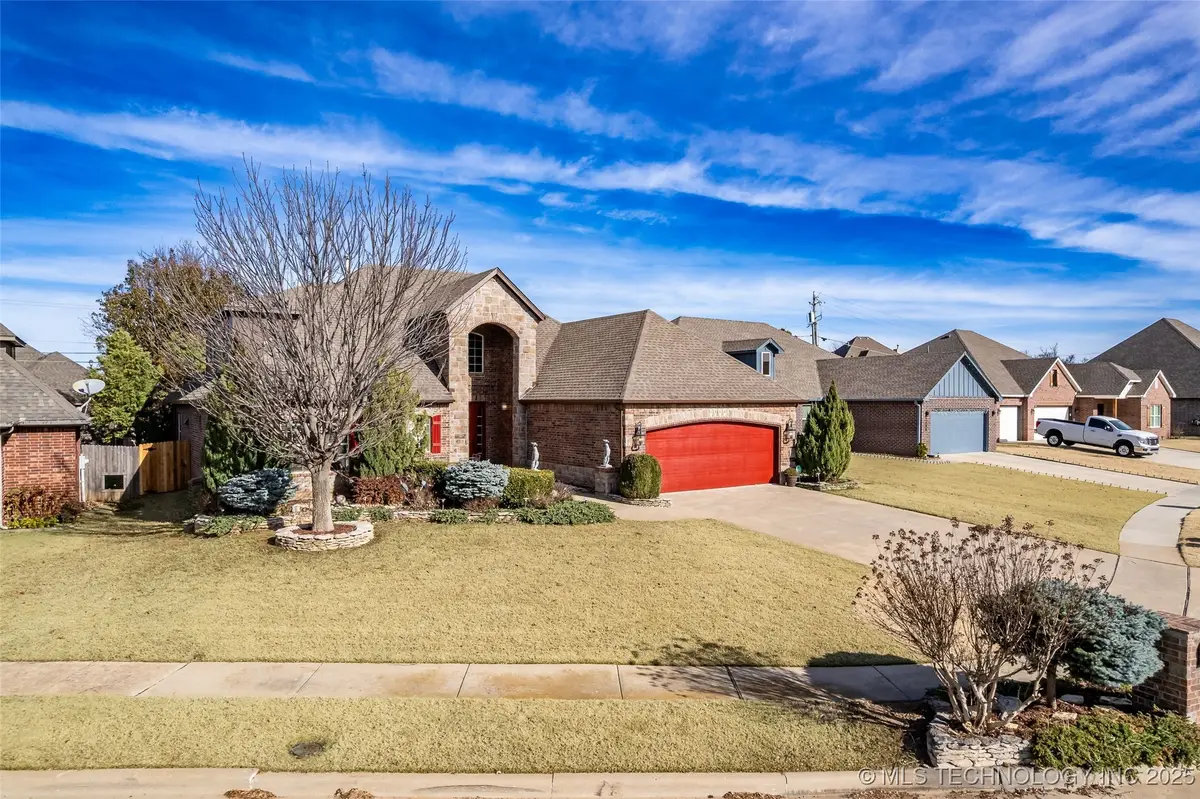 1204 W Fargo Lane, Broken Arrow, OK 74012 - Image #1