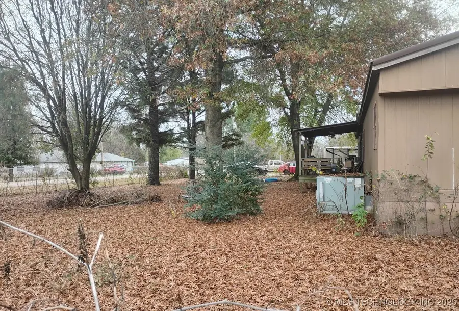 711 N F Street, Quinton, OK 74561 - Image #3