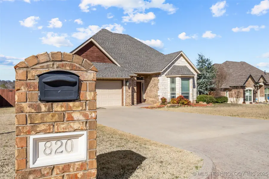 820 Cypress, Ada, OK 74820 - Image #3