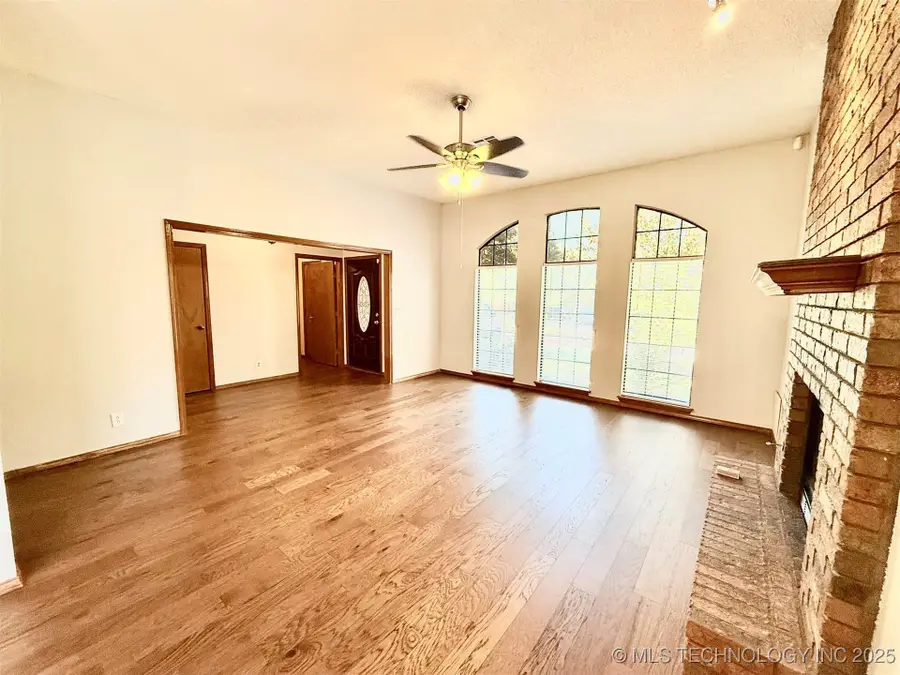 11301 S 107th East Avenue, Bixby, OK 74008 - Image #3