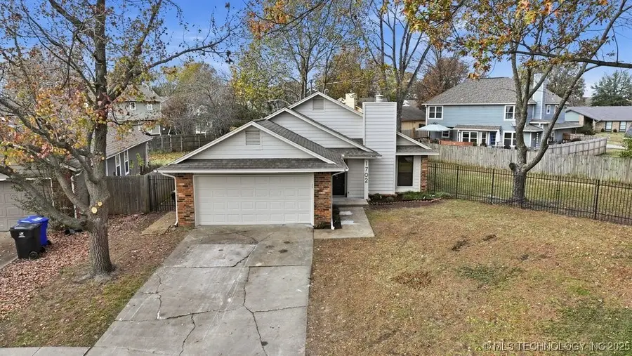 1702 S Aster Court, Broken Arrow, OK 74012 - Image #2
