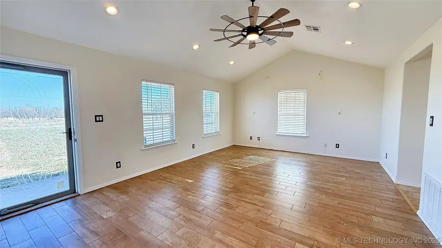 8195 Hwy 82 A, Tahlequah, OK 74464 - Image #3