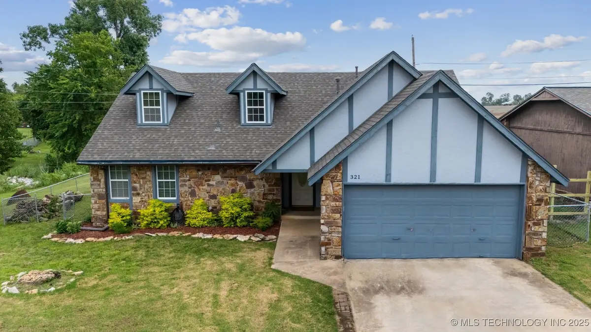 321 W 50th Place, Sand Springs, OK 74063 - Image #1