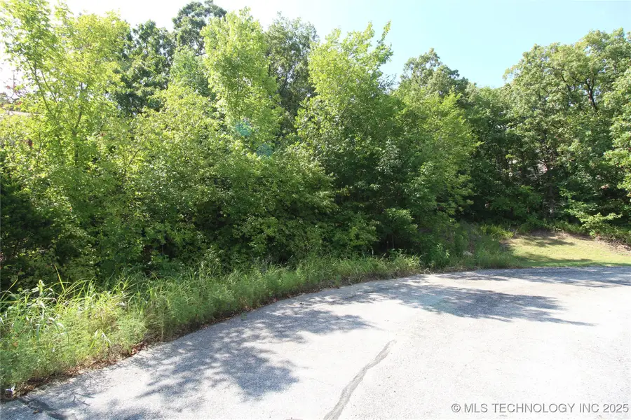 8884 S 39th West Avenue, Tulsa, OK 74132 - #3