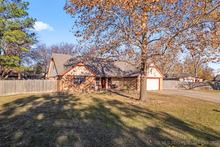 9706 N 112th Avenue E, Owasso, OK 74055 - Image #2
