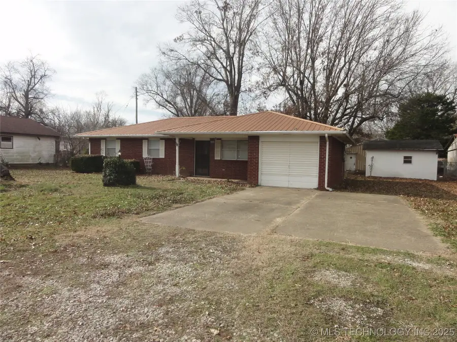 714 S Hickory Street, Nowata, OK 74048 - Image #2