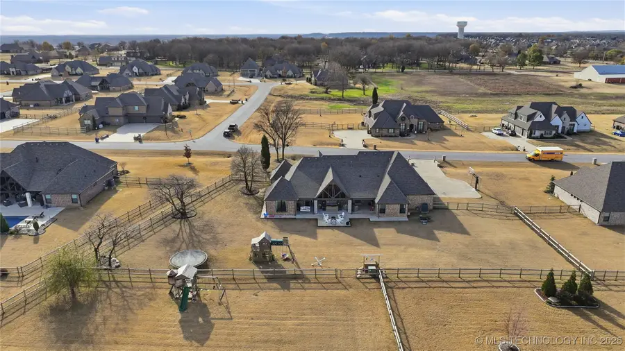 19551 E Slate Drive, Owasso, OK 74055 - Image #3