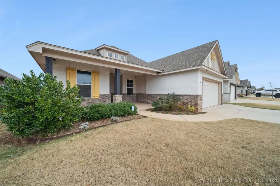 2912 Wild Rose Lane, Yukon, OK 73099 - Image #2
