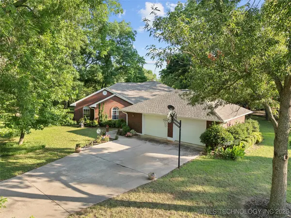 145 Cross Creek, Lone Grove, OK 73401
