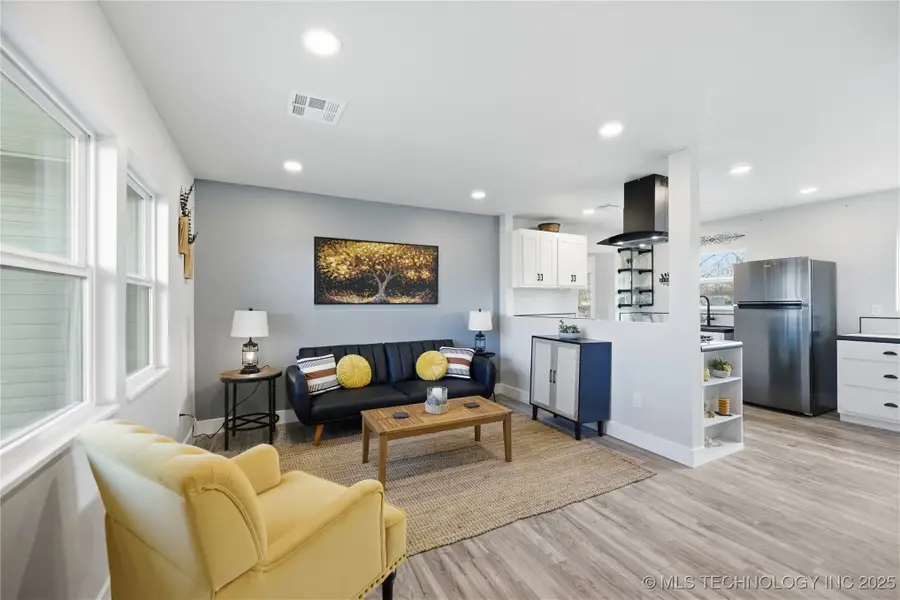 1001 S Broadway Street, Skiatook, OK 74070 - Image #3