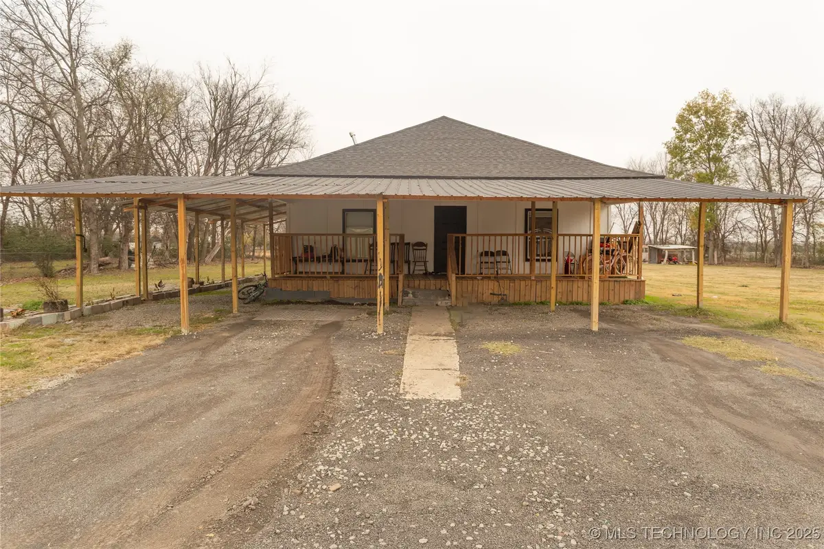 820 E Okmulgee Avenue, Checotah, OK 74426 - Image #1