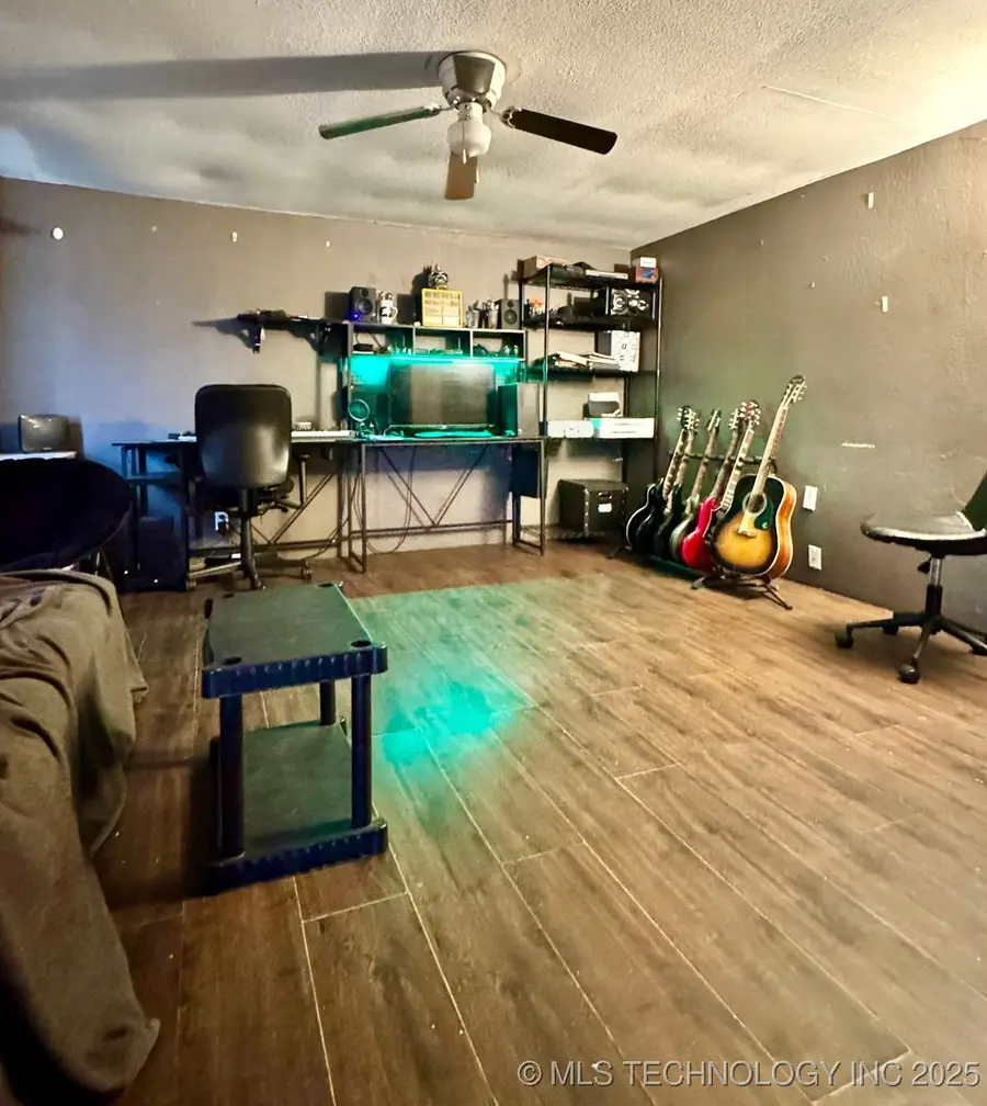 207 S 3rd Street, Porum, OK 74455 - Image #3