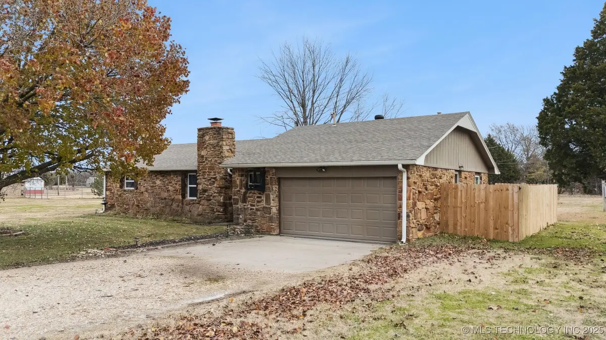 8611 N 163rd East Avenue, Owasso, OK 74055 - Image #1