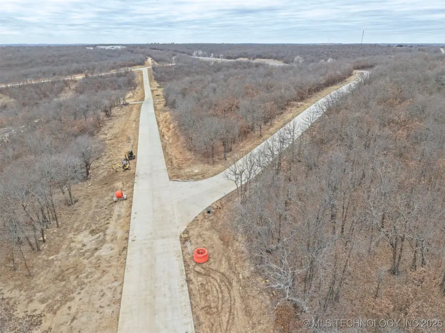 15956 Lakewood Circle, Skiatook, OK 74070 - Image #2