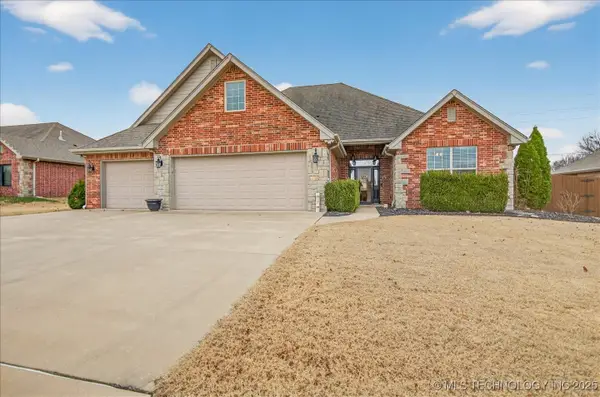 5711 Woodland Road, Bartlesville, OK 74006