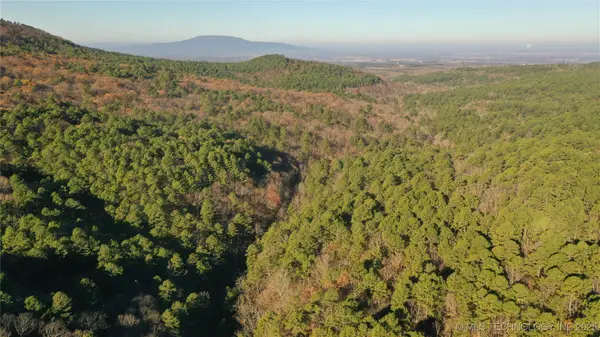 1 Durant Hill Road, Poteau, OK 74953