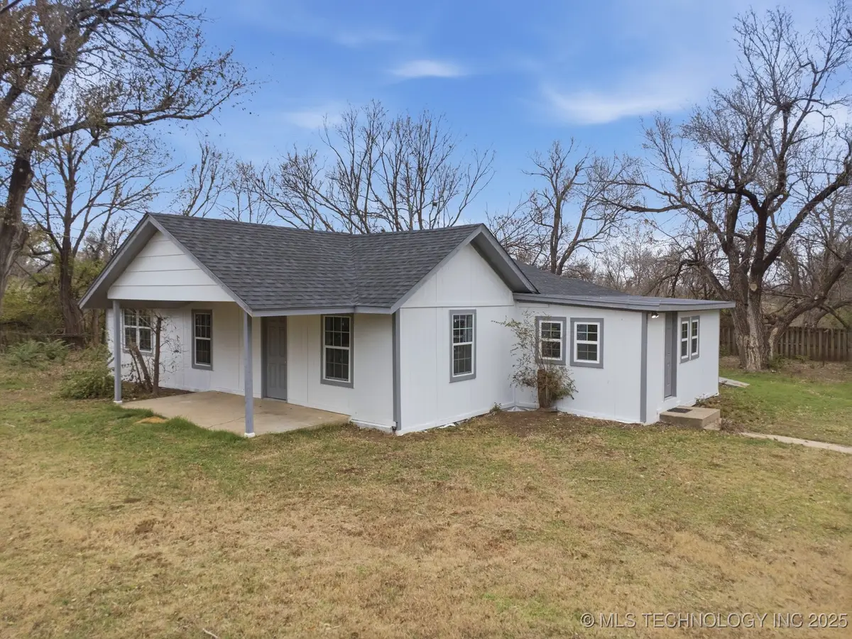 710 E Brissy Street, Cushing, OK 74023 - Image #1