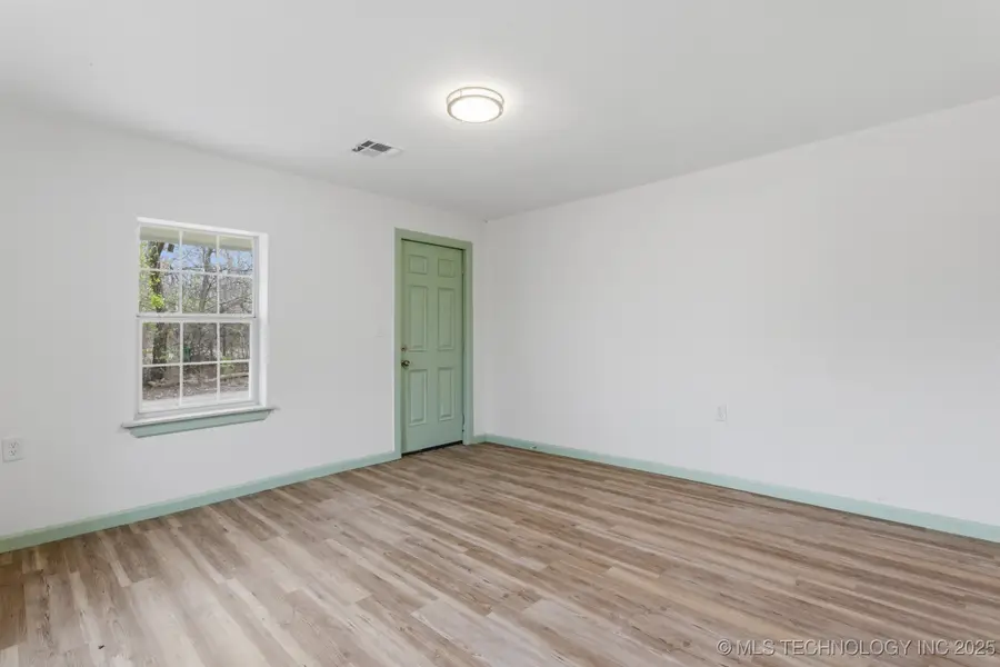 710 E Brissy Street, Cushing, OK 74023 - Image #3