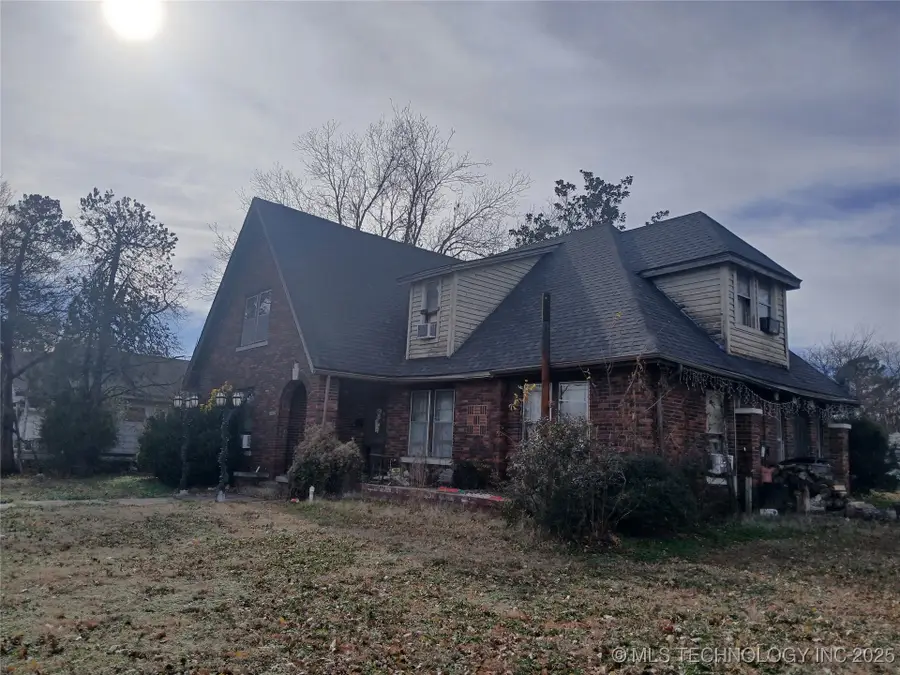 1101 S Mekusukey Avenue, Wewoka, OK 74884 - #2