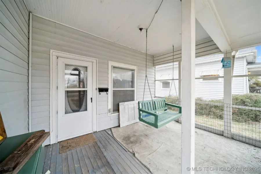 422 W Davis Drive, Nowata, OK 74048 - Image #3