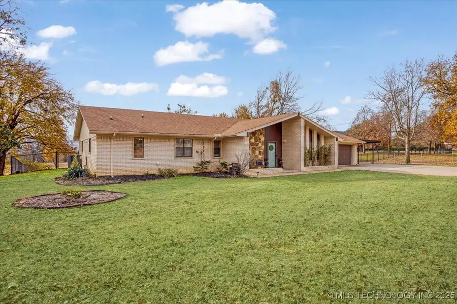 2621 Chuckwa Street, Durant, OK 74701 - Image #2