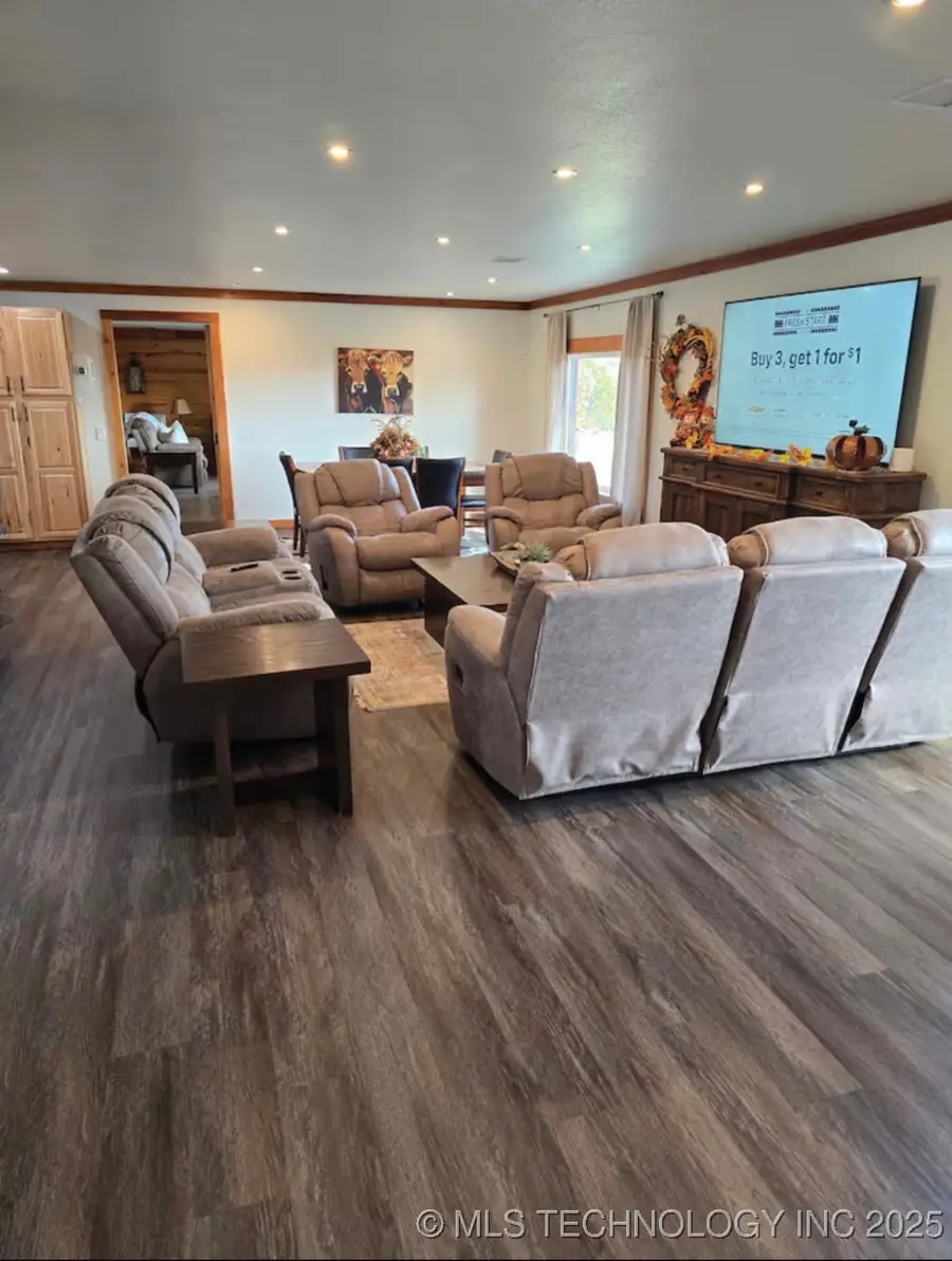 1211 Murphy Drive, Canadian, OK 74425 - Image #2