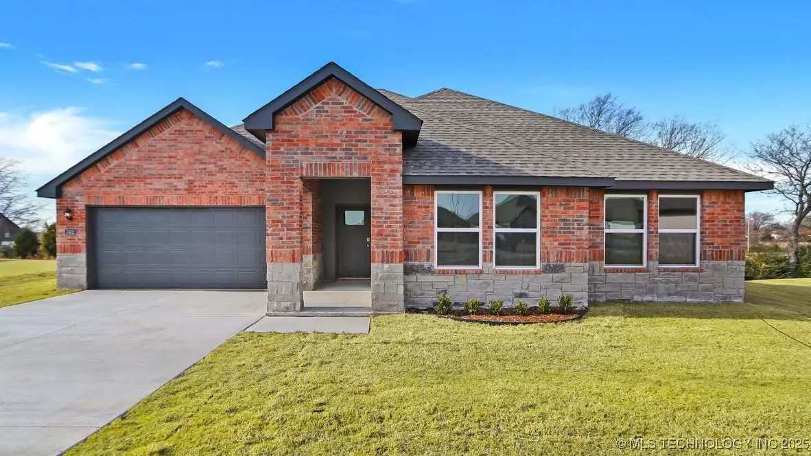 7402 N 154th East Avenue, Owasso, OK 74055 - Image #1