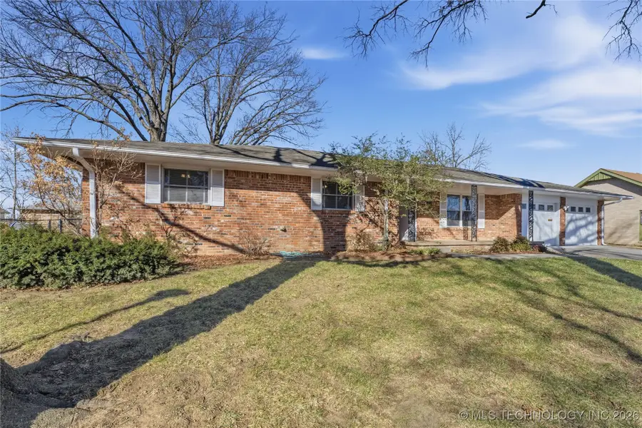 1037 Meadow Drive, Bartlesville, OK 74006 - Image #2