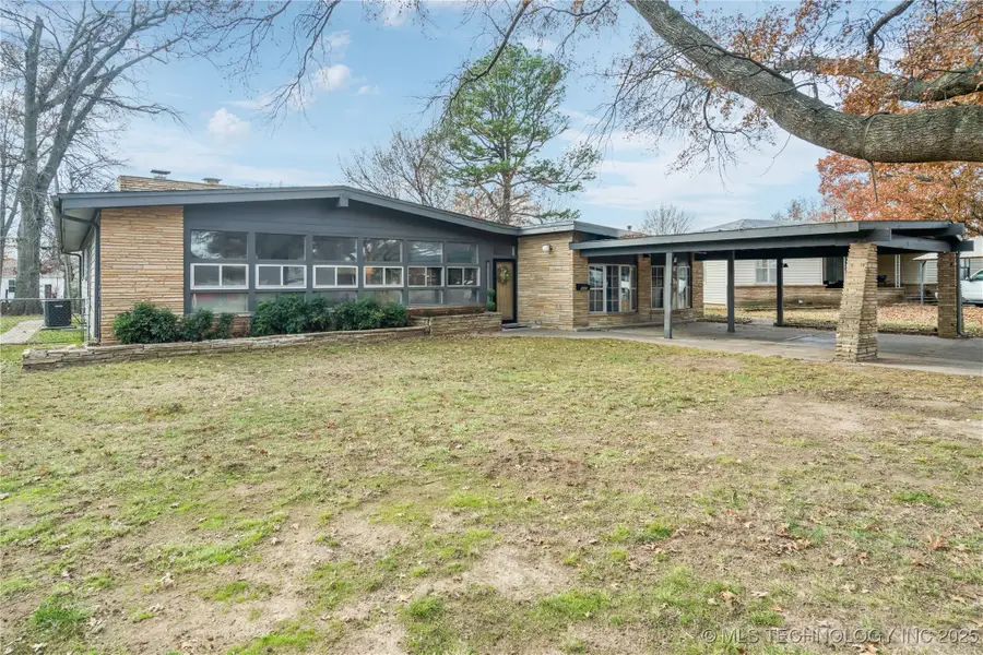 1317 N Mcfarland Place, Claremore, OK 74017 - Image #2