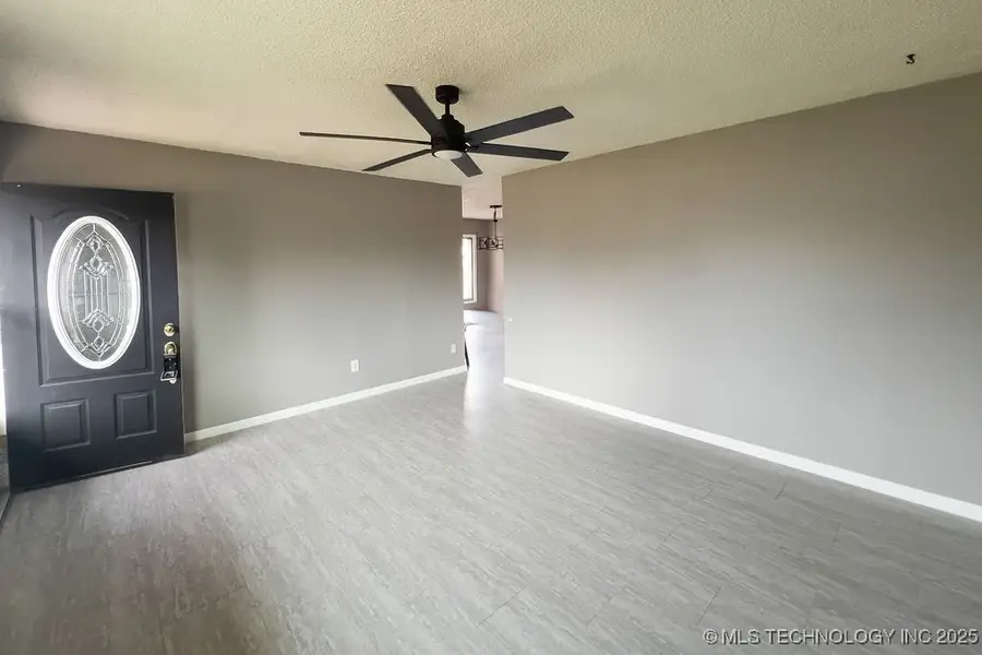 2203 S 124th East Avenue, Tulsa, OK 74129 - #3