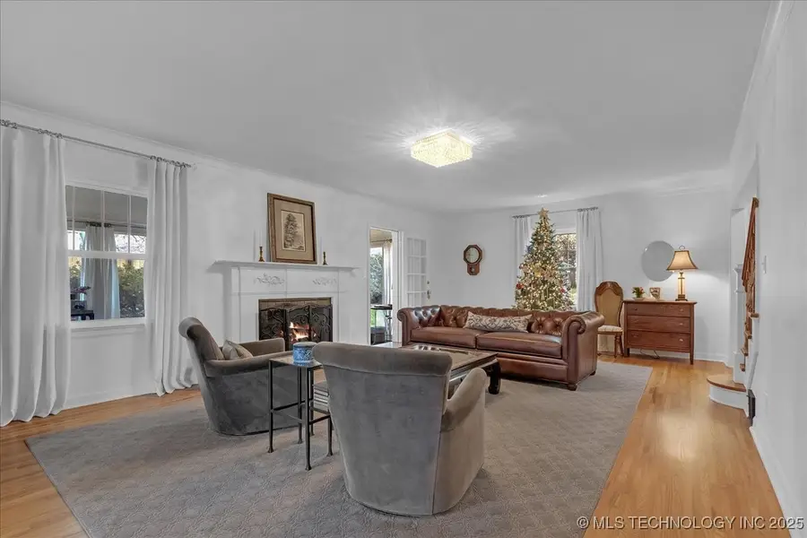 2245 E 22nd Place S, Tulsa, OK 74114 - #2