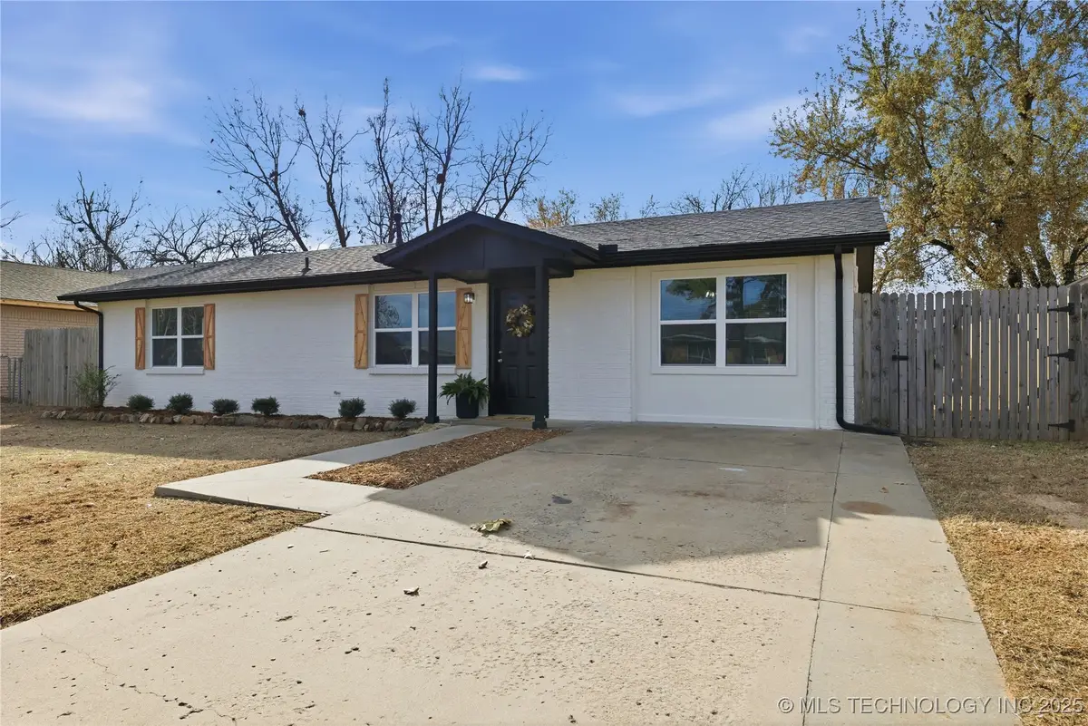 704 E E Avenue, Jenks, OK 74037 - Image #1