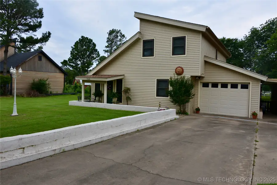 1409 N 5th Street, Henryetta, OK 74437 - #2