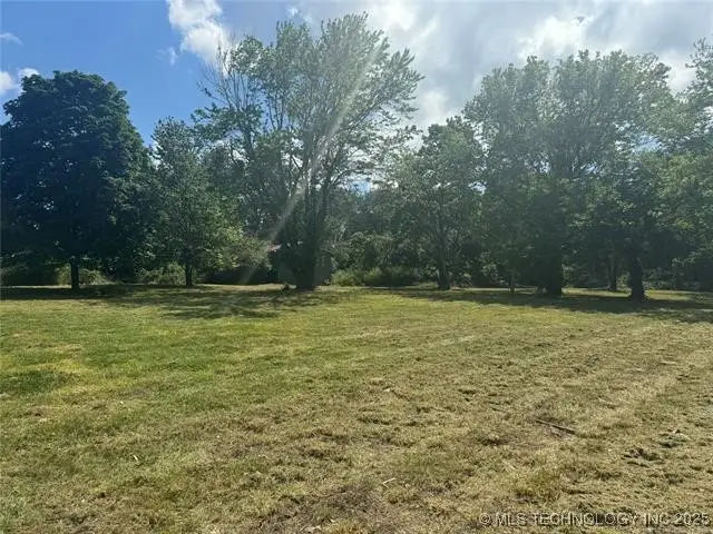 433 Terry Street, Stilwell, OK 74960 - Image #1