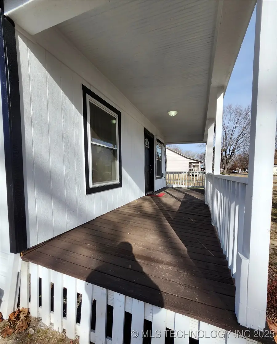 604 N Oak Street, Checotah, OK 74426 - Image #2