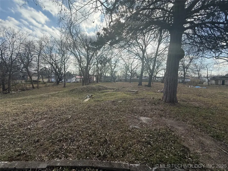 513 W 9th, Ada, OK 74820 - #3