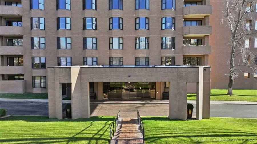 2121 S Yorktown Avenue #1101, Tulsa, OK 74114 - Image #3