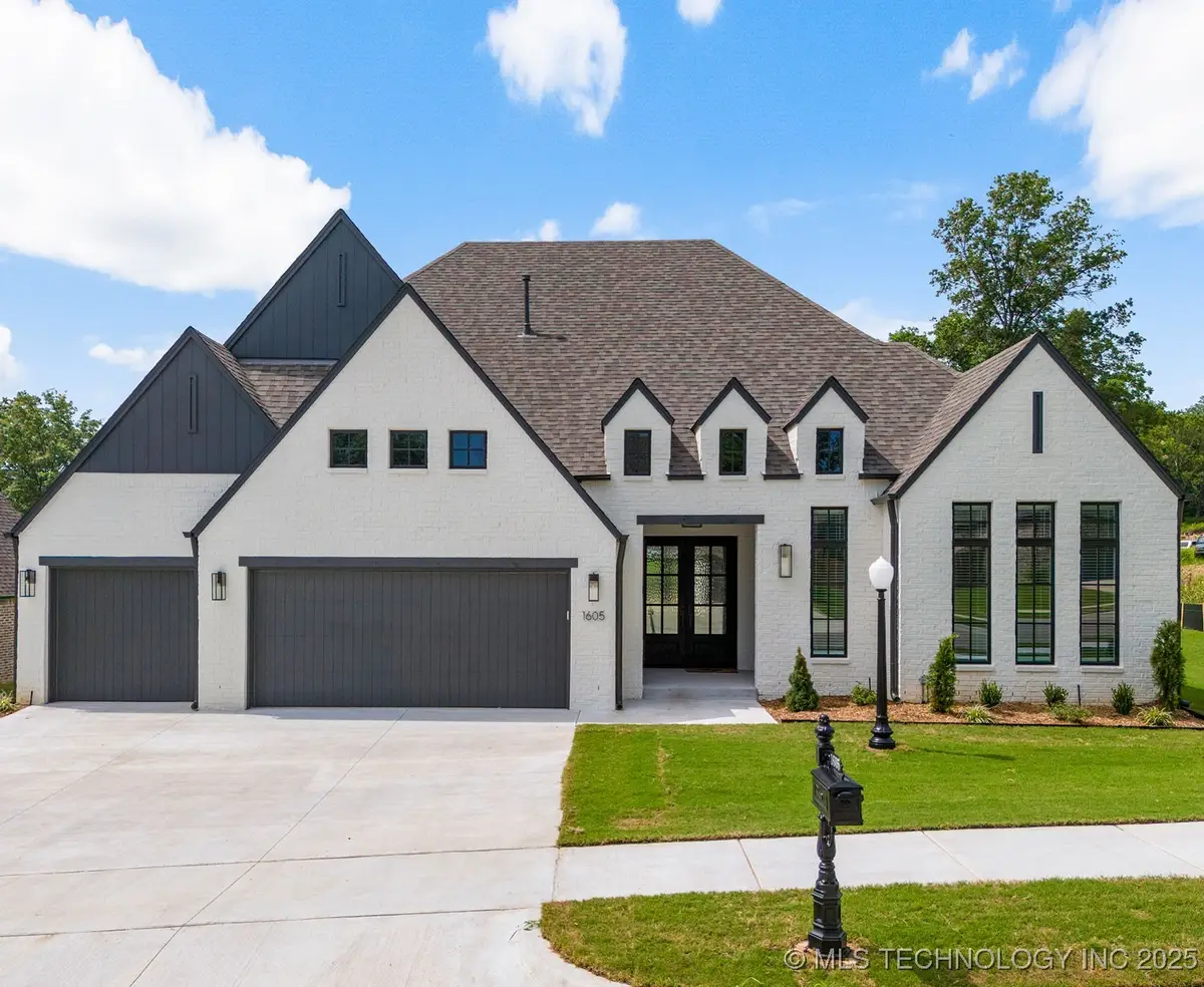 1605 Pinecrest Drive, Claremore, OK 74017 - #1