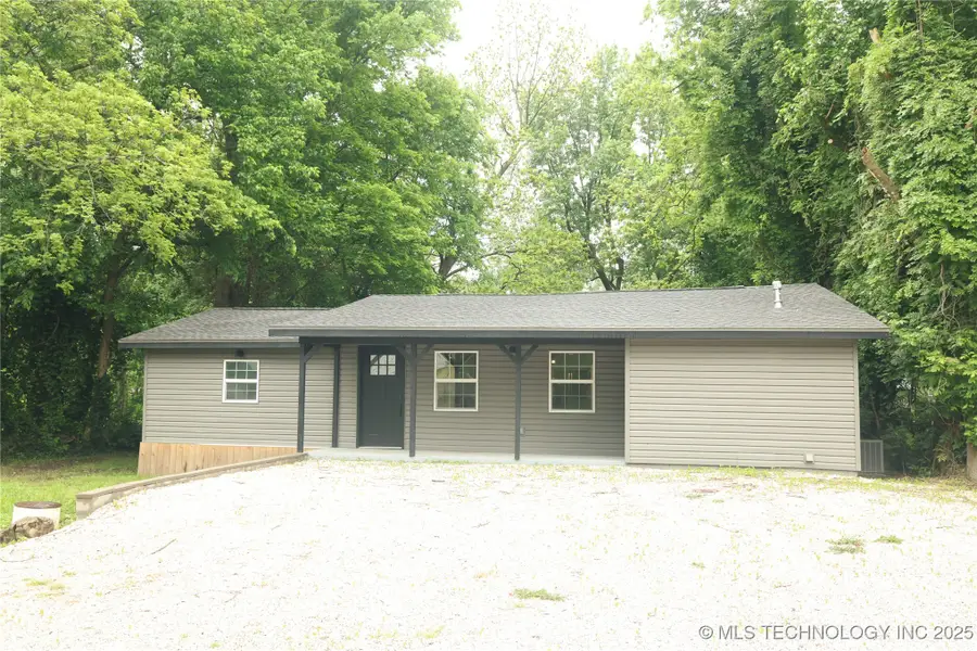 1185 E Pine Street, Westville, OK 74965 - Image #2