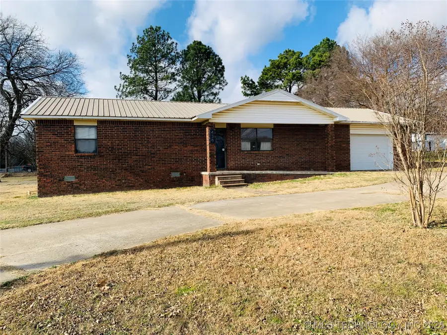 438 S Taylor Street, Kiowa, OK 74553 - Image #3