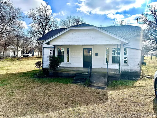 411 W 8th, Ada, OK 74820
